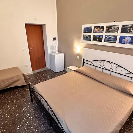 住宿加早餐酒店 Dora 2,0 3*